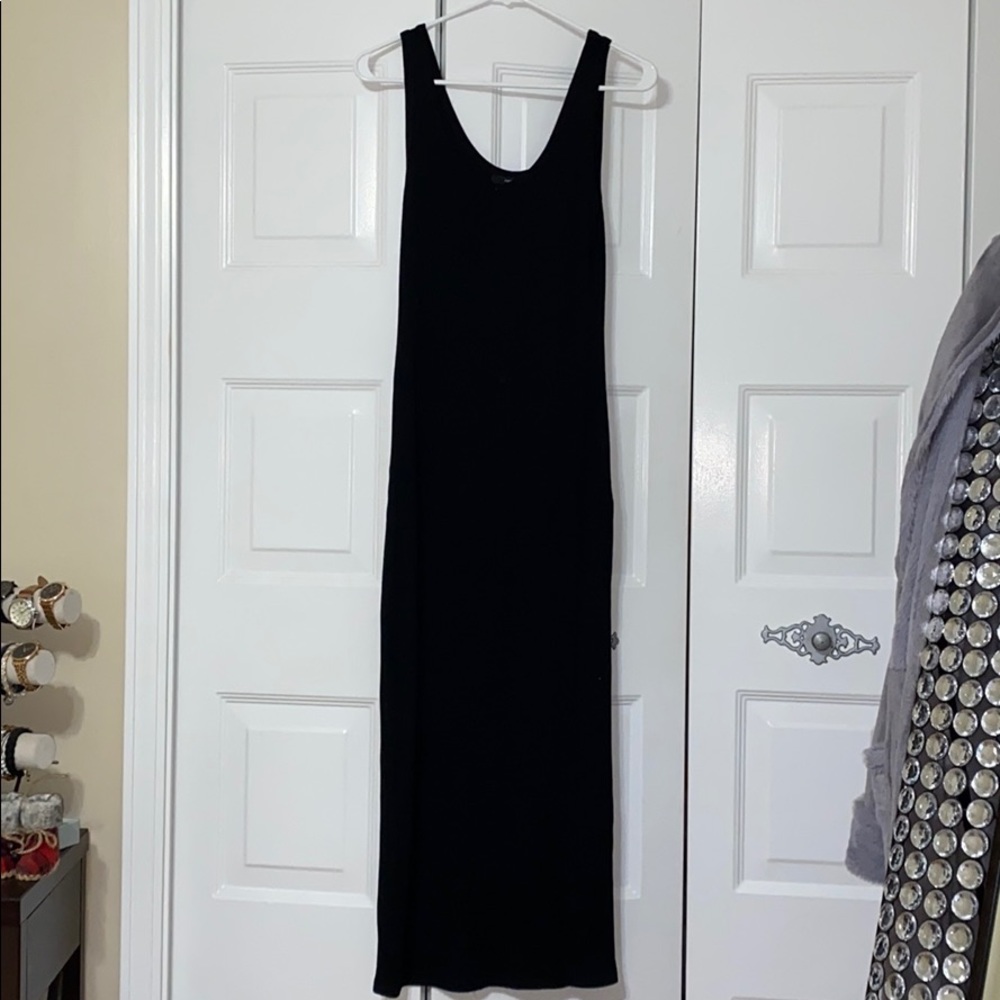 Black ribbed maxi dress